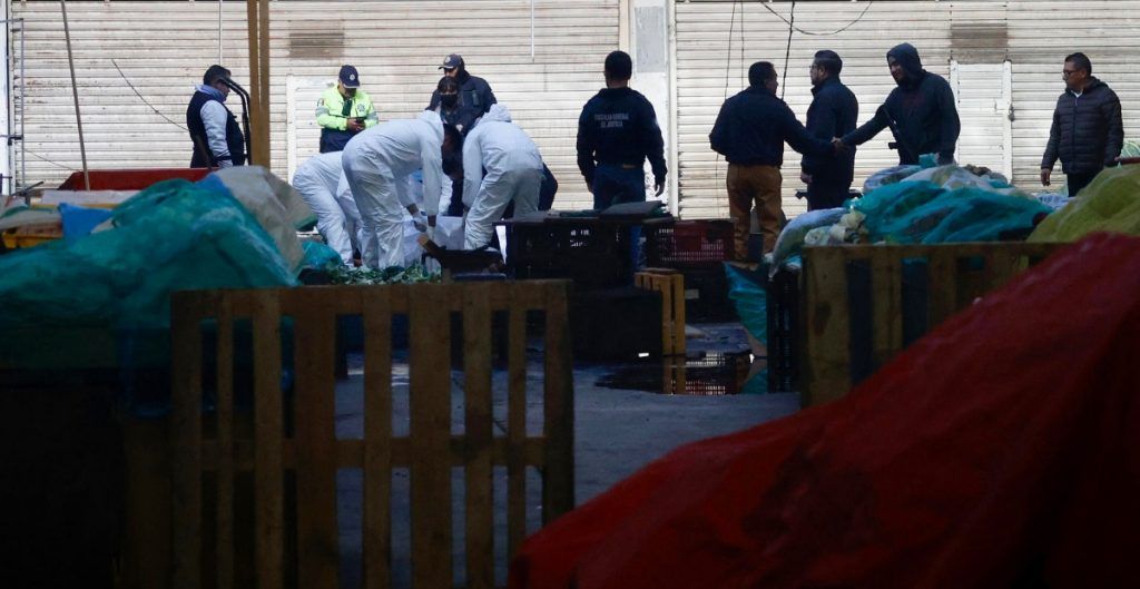 Incendio en Central de Abasto de Toluca deja 8 personas muertas