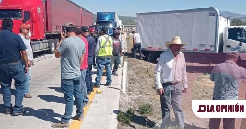 Bloqueo en autopista Arco Norte: Ejidatarios exigen pago de tierras