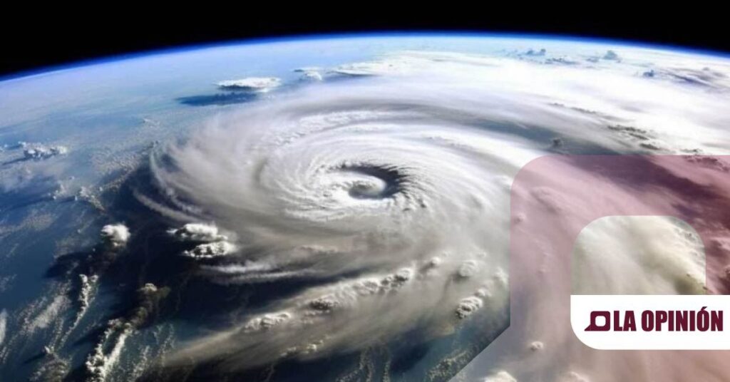 Beryl sigue su camino por el Caribe y se acerca a México