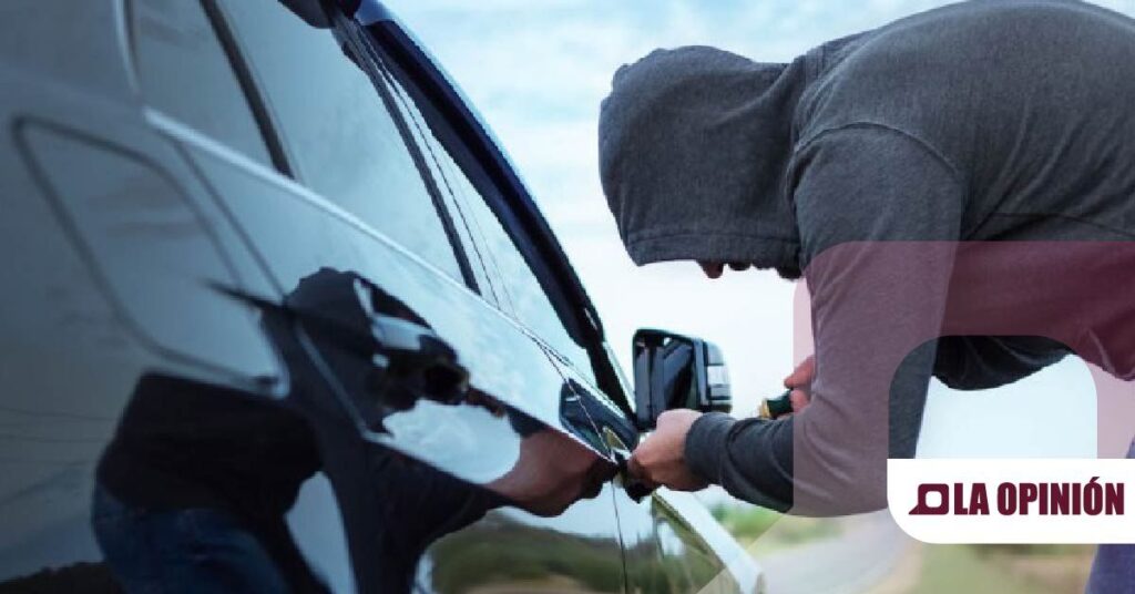 Robo de computadoras de vehículos afecta a asistentes de fiesta en Villa de Tezontepec