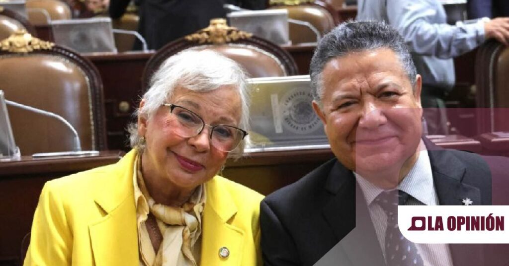 Julio Menchaca asiste a sesión solemne en el Congreso de la Ciudad de México