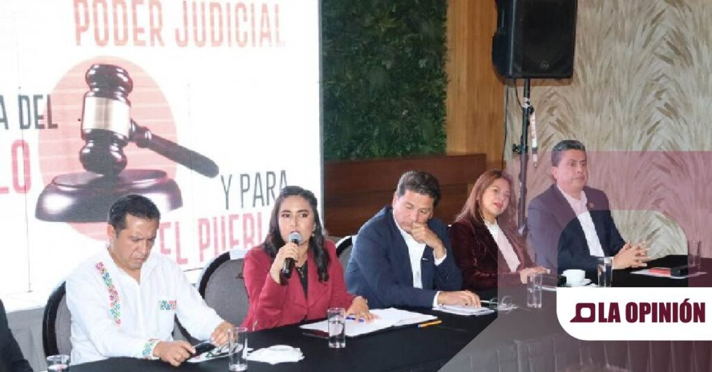 Morenistas realizan asamblea informativa de la Reforma Judicial