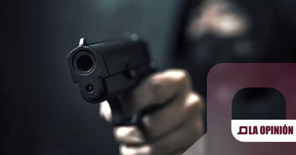 Asaltan a empleado de una ferretería en Atitalaquia y lo despojan de 53 mil pesos