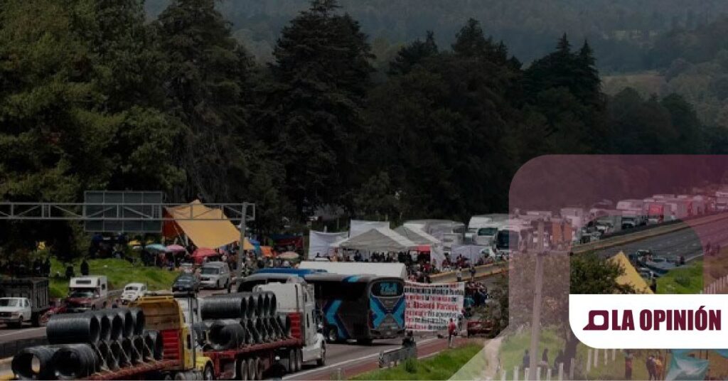 Ejidatarios abren por minutos el Arco Norte y la México-Puebla, pero las vuelven a cerrar