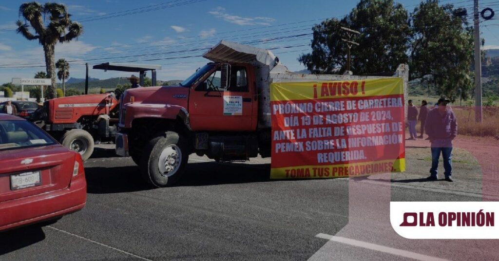 Ejidatarios bloquean la autopista Pachuca-Actopan exigiendo transparencia en obras de Pemex