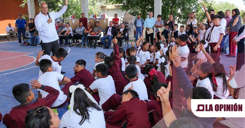 Más de 750 mil estudiantes regresarán a las aulas este lunes