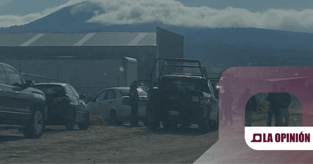 Cateo por parte de autoridades federales aseguran Hidrocarburo y vehículos