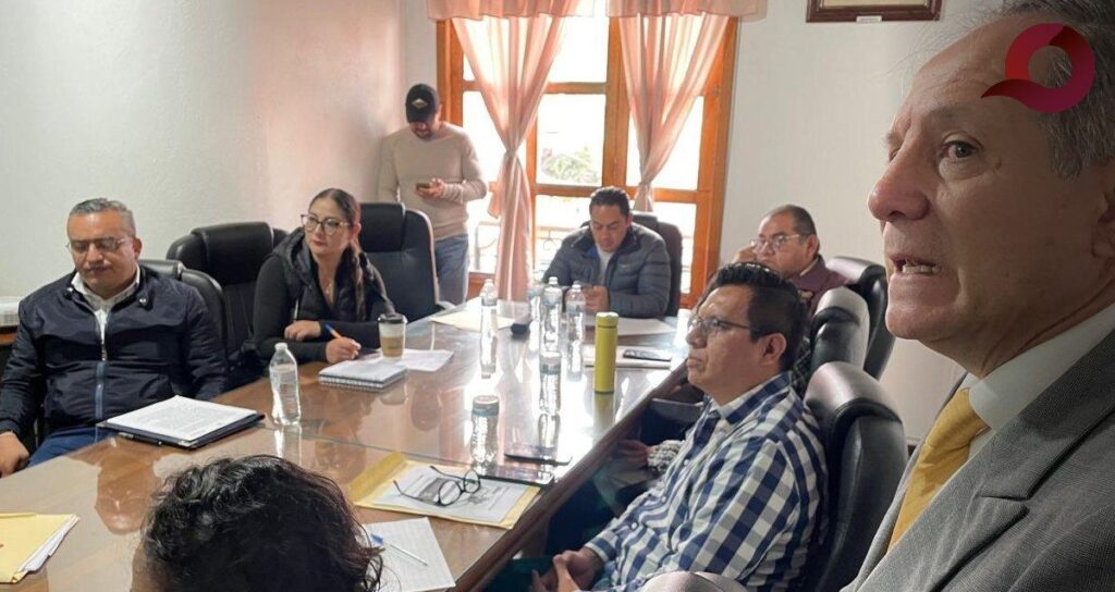 Atiende temas de salud presidencia de Huasca