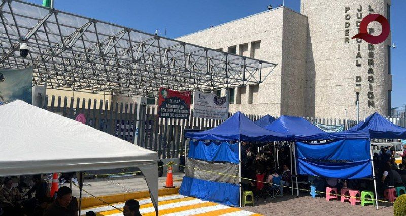 Siguen en paro trabajadores del Poder Judicial de la Federación