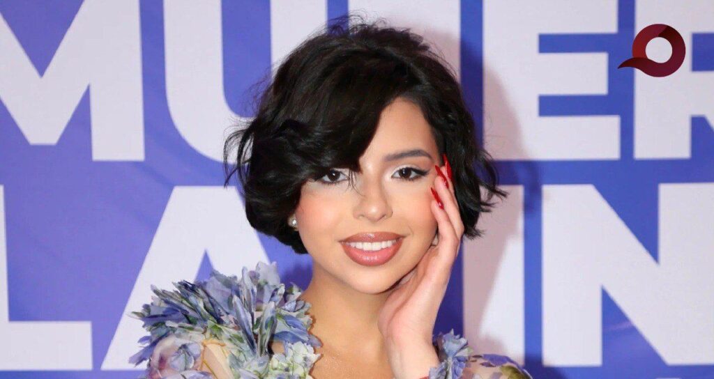 Christian Nodal defiende a Ángela Aguilar