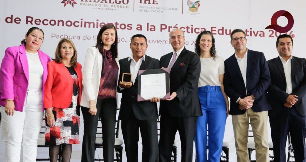 Naty Castrejón entregó reconocimientos a la Práctica Educativa 2024