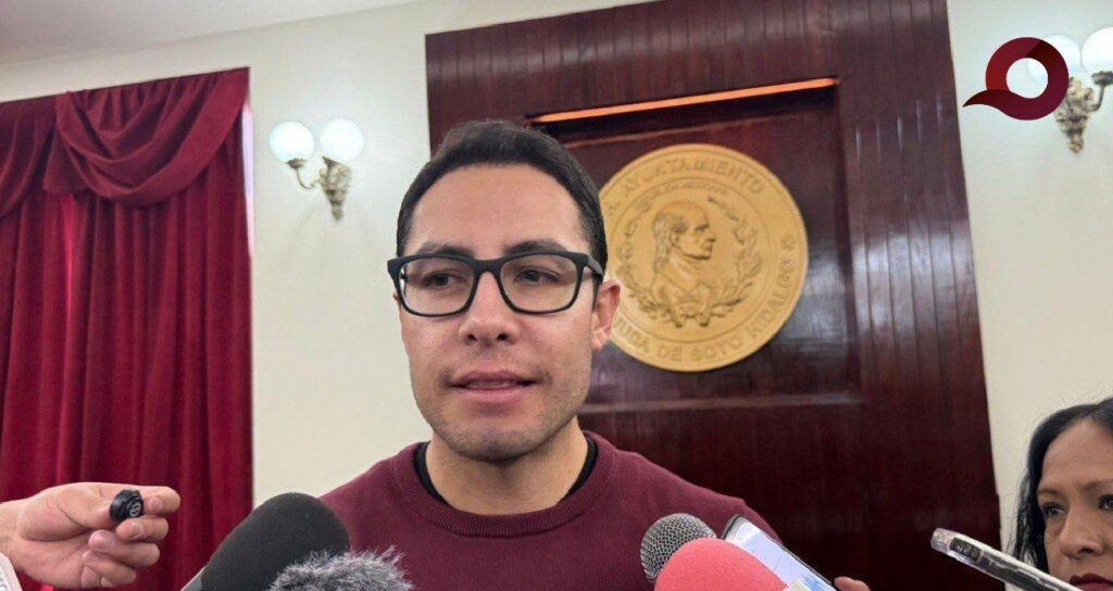 Señala Reyes no tener miedo a regular comerciantes y ve necesario cambiar líder del SUTSMP