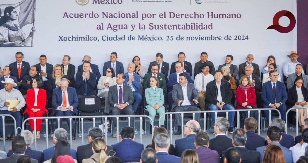 Menchaca participa en firma de Acuerdo Nacional por el Derecho al Agua y la Sustentabilidad