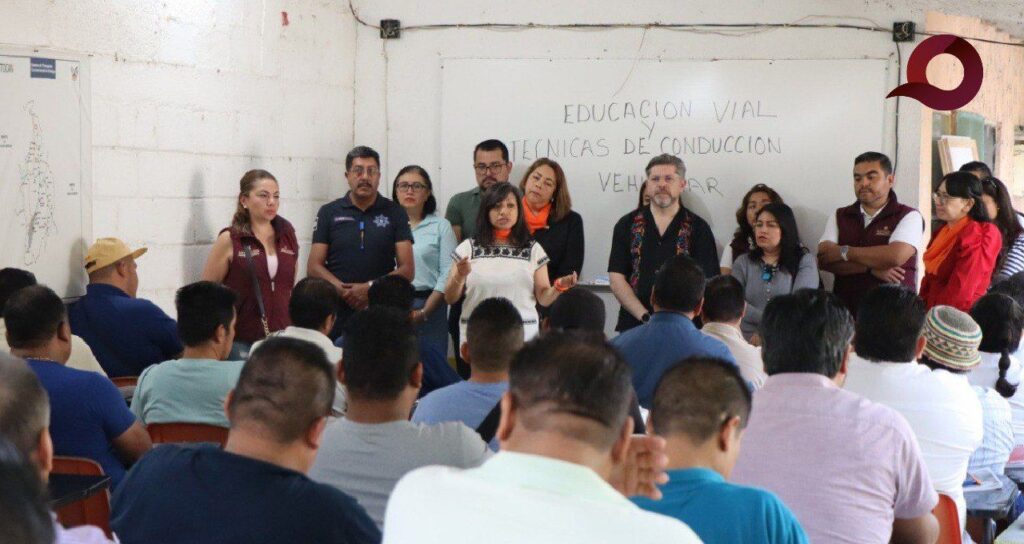 Semot impulsa capacitación y combate a la violencia de género en el transporte público en Huejutla de Reyes