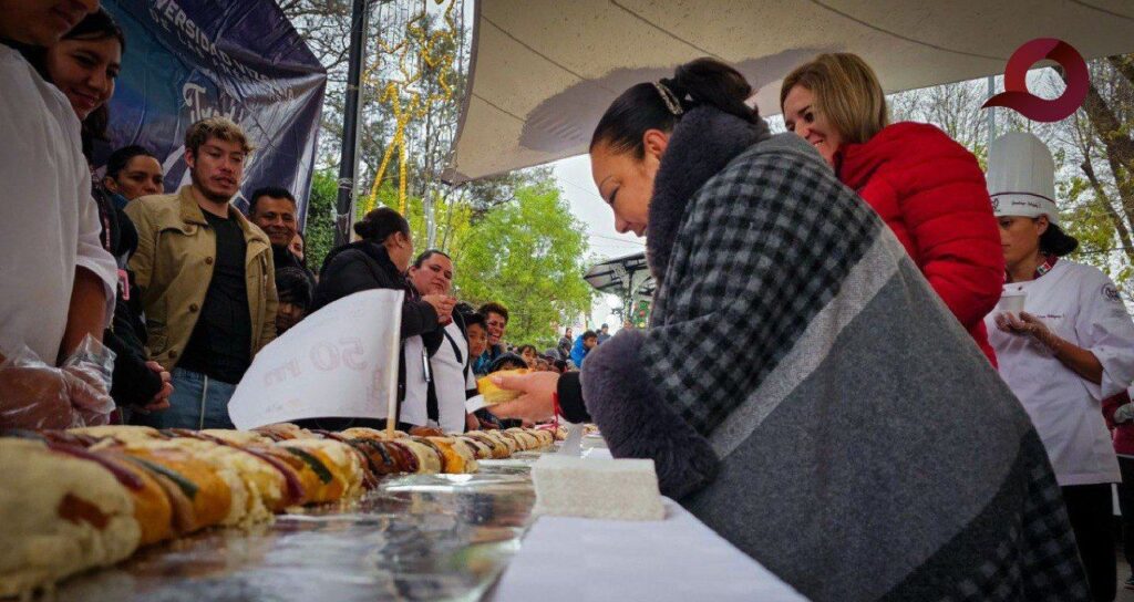 Parten rosca de 200 metros en Tulancingo