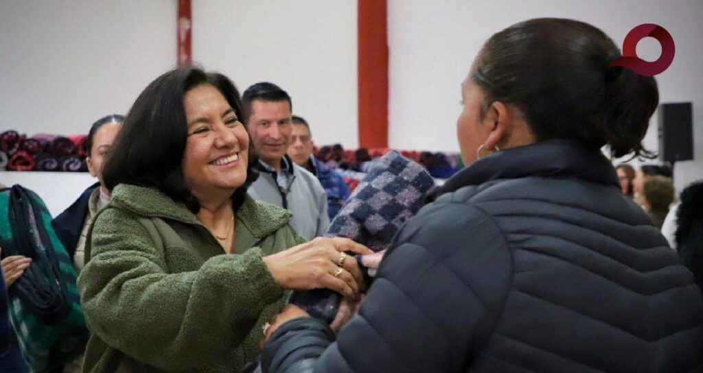 DIFH lleva apoyos a Real del Monte para combatir el frío