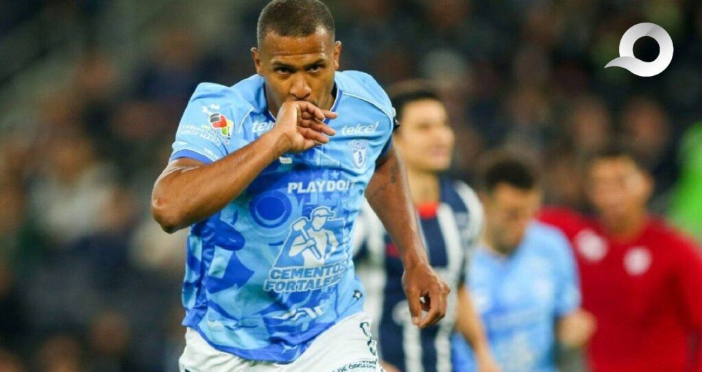 Pachuca derrota a Gallos por la mínima