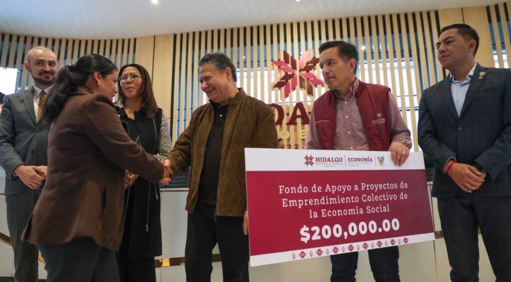 Menchaca llama a la Cooperativa Cruz Azul a resolver conflictos