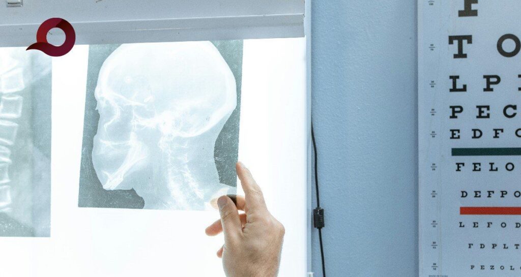 Hombre sobrevive a caída de 15 metros en Tulancingo