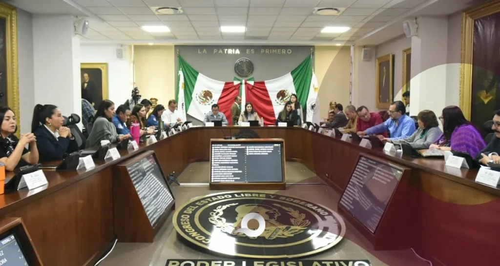 Legisladores exhortan a aumentar el aguinaldo del personal de salud aguinaldo del personal de salud