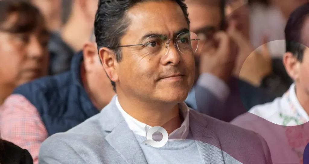 Sueldo del alcalde Eduardo Medécigo genera polémica: Gana más que el gobernador Menchaca Sueldo del alcalde Eduardo Medécigo genera polémica: Gana más que el gobernador Menchaca