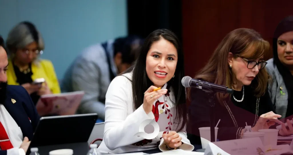 Simey Olvera confía en que habrá justicia por el asesinato de Carlos Manzo Simey Olvera confía en que habrá justicia por el asesinato de Carlos Manzo