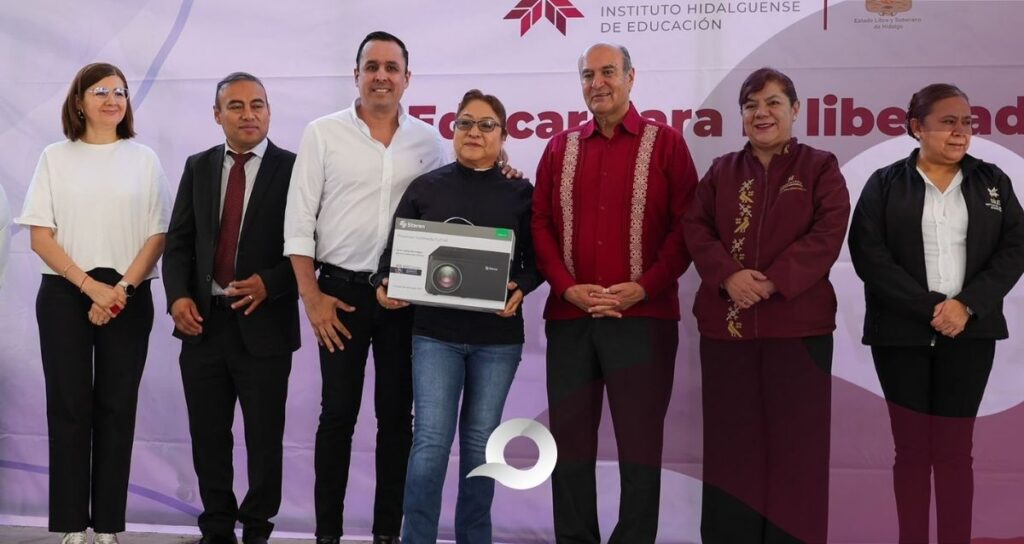 SEPH entrega laboratorio y equipamiento educativo en Tula con inversión de 2.8 mdp