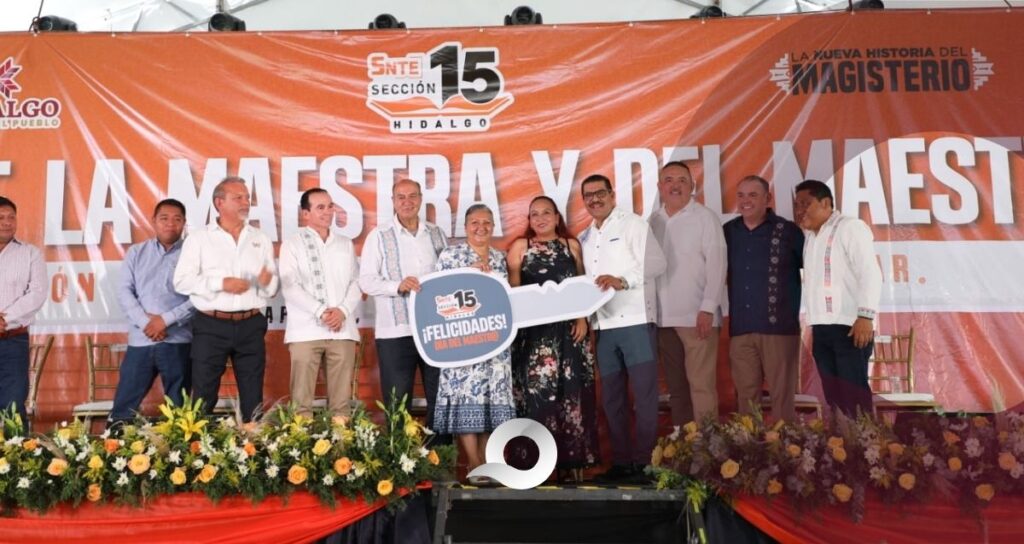 SEPH reconoce a maestras y maestros de Hidalgo por su compromiso con la educación