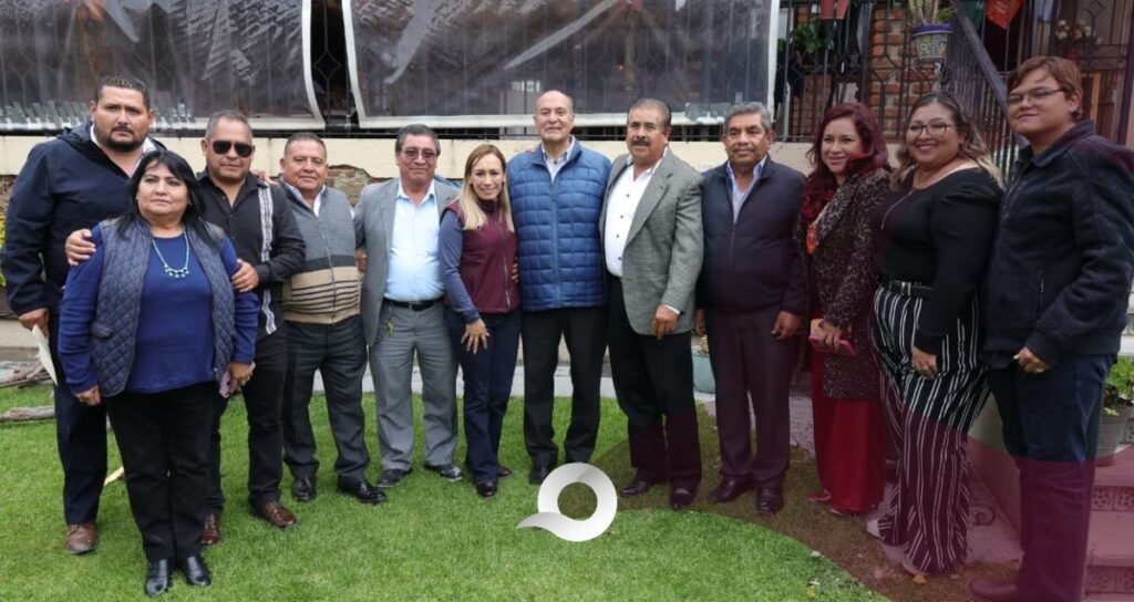 Naty Castrejón se reúne con directivos de todos los niveles educativos en Tepeji del Río Naty Castrejón se reúne con directivos de todos los niveles educativos en Tepeji del Río
