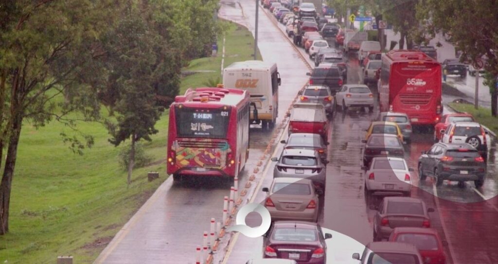 Multas por invadir el carril del Tuzobús en Hidalgo siguen sin aplicarse