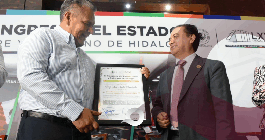 El Congreso de Hidalgo entrega ‘La Mina del Tiempo’ a José Acosta Hernández El Congreso de Hidalgo entrega 'La Mina del Tiempo' a José Acosta Hernández