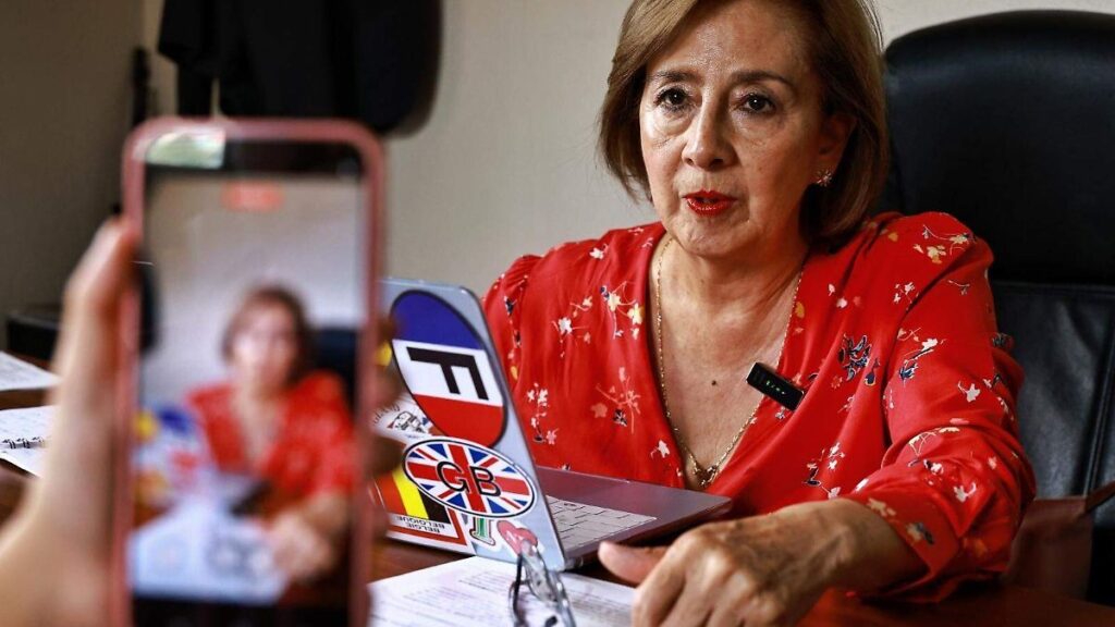 Urna de votación en proceso electoral vecinal para elegir delegados y delegadas en colonias de Pachuca