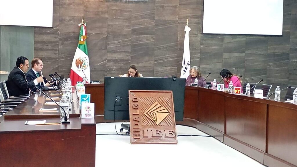 IEEH ofertará 90 vacantes con sueldos de hasta 17 mil pesos en 2027 Fachada del Instituto Estatal Electoral de Hidalgo con logotipo institucional
