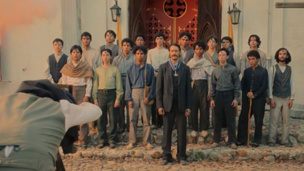 Netflix lanza tráiler del final de Cien años de soledad Escena de la serie Cien años de soledad de Netflix mostrando el pueblo de Macondo