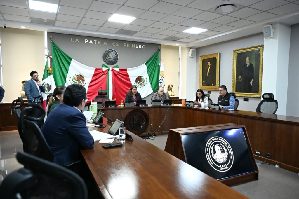 Hidalgo amplía asistencia social a mujeres por violencia psicológica Ilustración conceptual sobre protección legal a mujeres víctimas de violencia psicológica y económica en Hidalgo