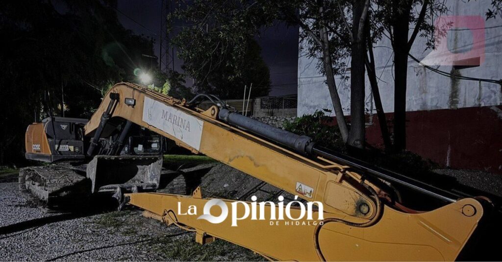 Llega maquinaria especializada de la Secretaría de Marina para desazolve del río Tula