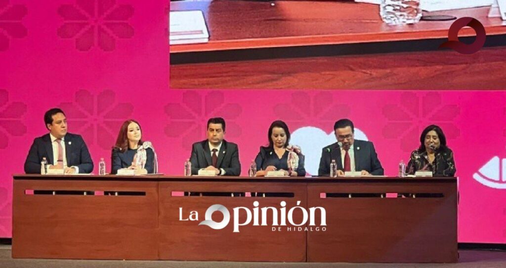 Edda Vite Ramos rinde informe de actividades en el DIF Hidalgo