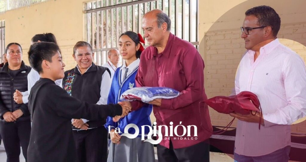 Hidalgo impulsa la educación en Ixmiquilpan con entrega de materiales escolares