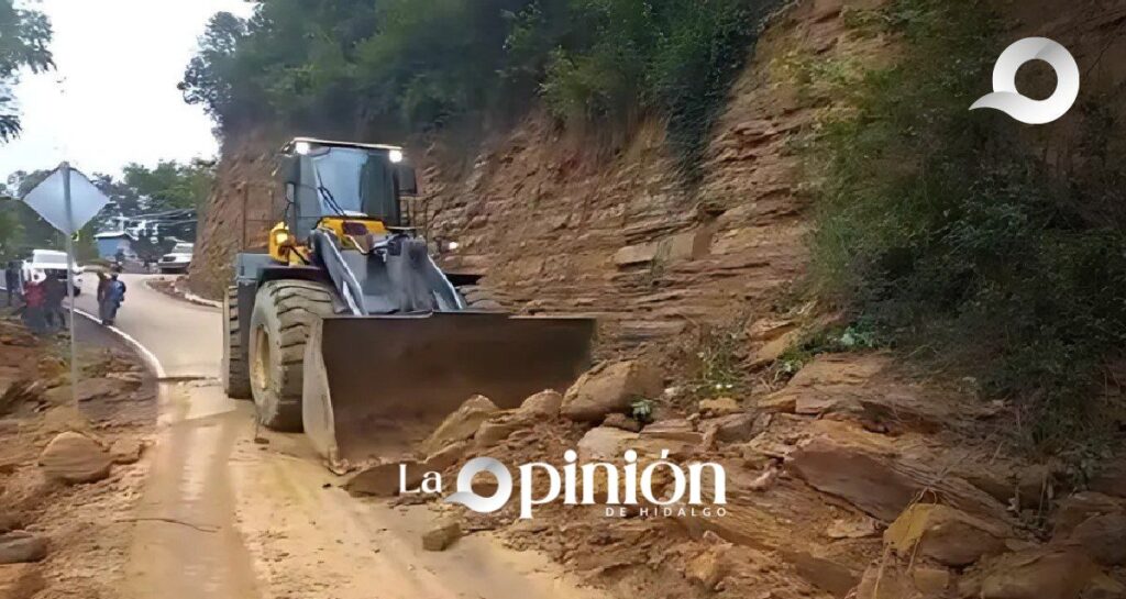 Atienden deslaves en 19 municipios de Hidalgo causados por el huracán Erick