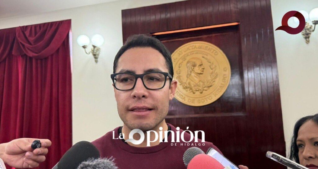 Señala Reyes no tener miedo a regular comerciantes y ve necesario cambiar líder del SUTSMP