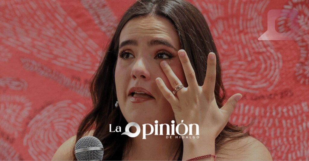 Tunden a Camila Fernández por equivocación al cantar el himno nacional