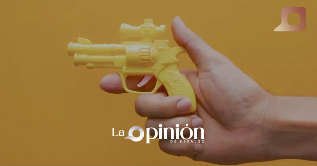 Detienen a estudiante hidalguense por llevar arma de juguete