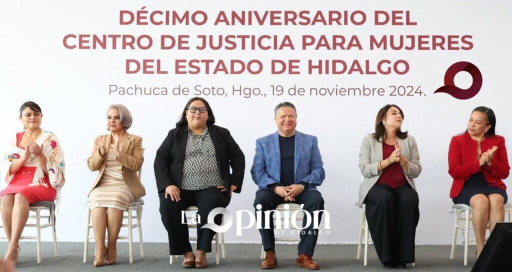Gobernador Menchaca entregó apoyos económicos para proyectos productivos a mujeres
