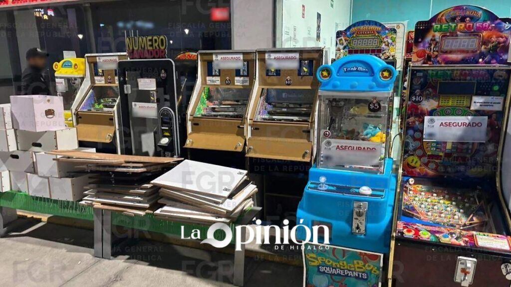 Pachuca: aseguran 36 tragamonedas y detienen a un hombre en plaza