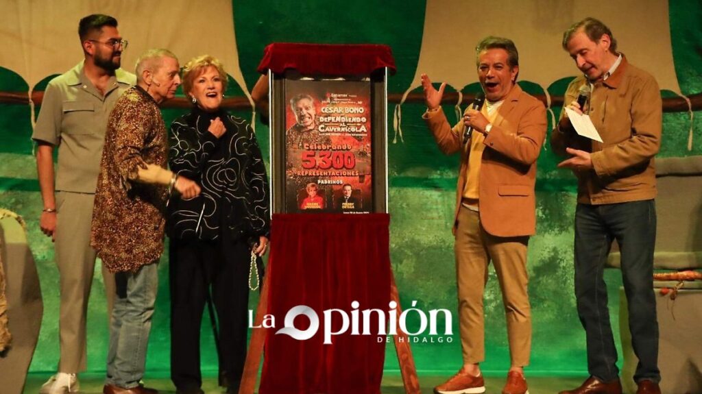César Bono celebra 5,300 funciones sin planes de retiro César Bono celebra 5,300 funciones sin planes de retiro