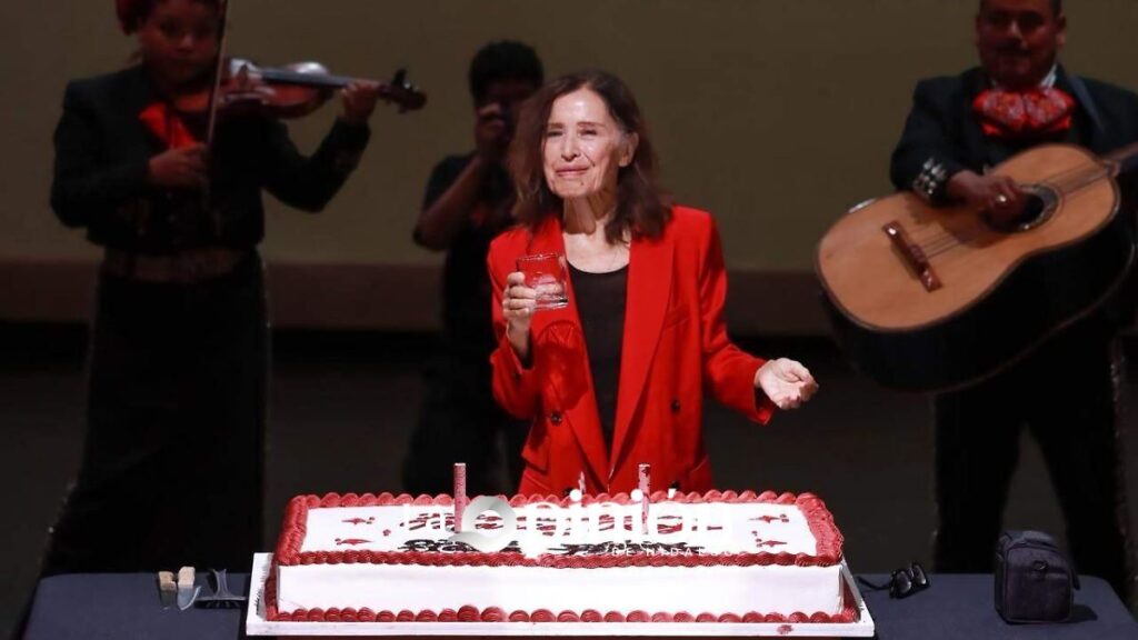 María Rojo recibe El Changarro de Barrio: así la honra Tepito