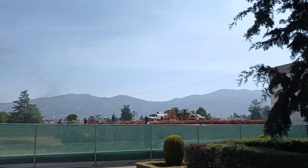 PC exige a constructora de UAEH revisar obra por daños a casas Viviendas del fraccionamiento Álamo IMSS en Mineral de la Reforma reportan daños estructurales por obra de la UAEH