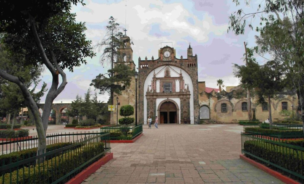 Actopan: qué ver en su exconvento agustino y centro histórico Actopan: qué ver en su exconvento agustino y centro histórico